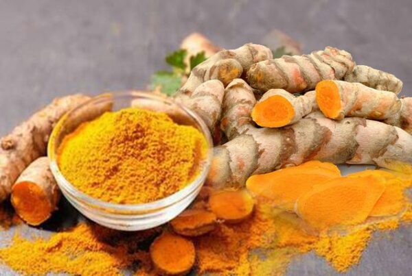 Nghệ vàng được dùng để chữa viêm loét dạ dày tá tràng.